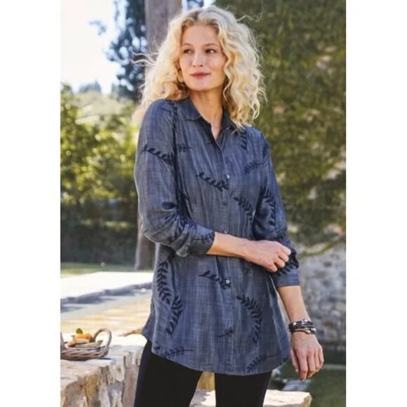 Soft Surroundings Tencel Blue Embroidered Floral Button Down Top Size M - Picture 1 of 9